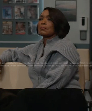 Athena's grey ribbed layered sweater on 9-1-1