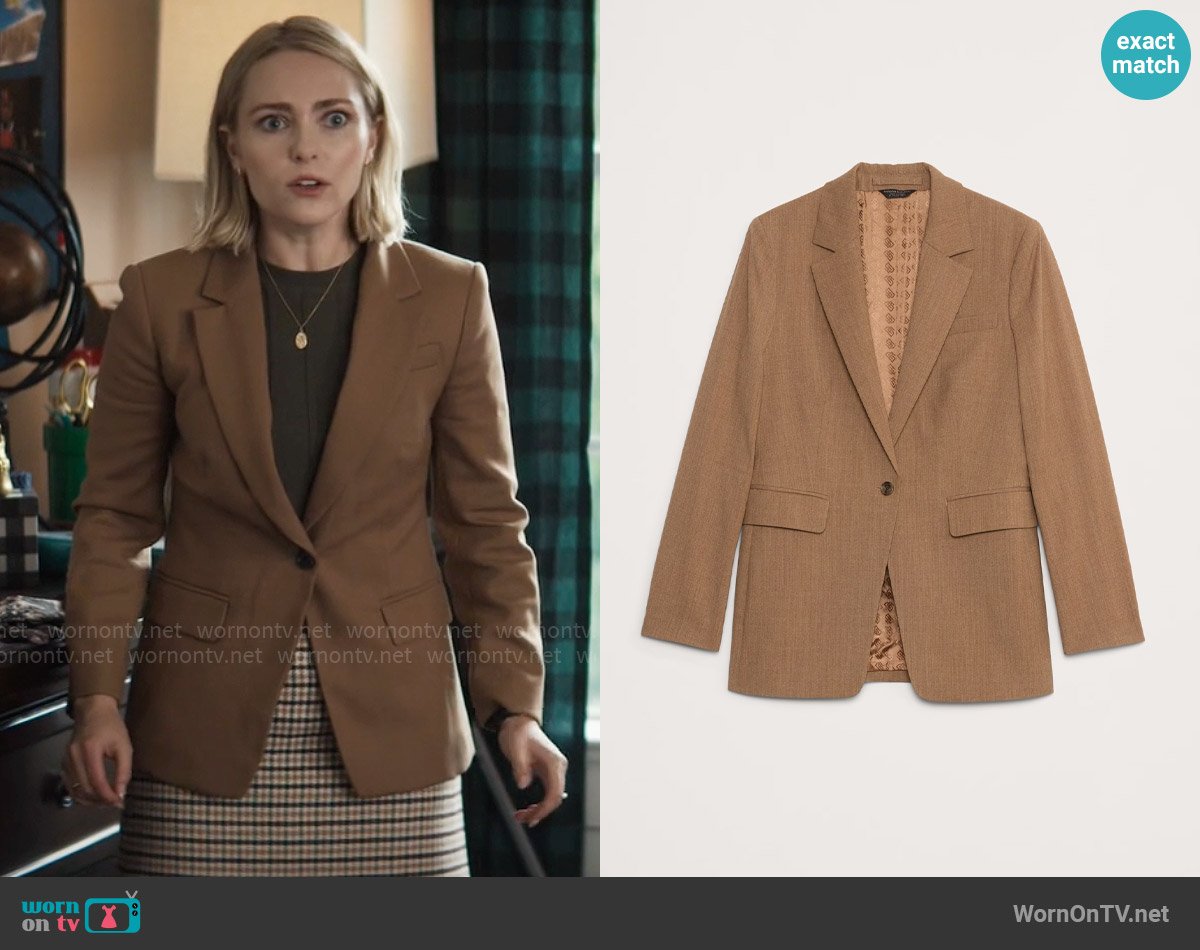 Banana Republic Slim Italian Wool Blazer worn by Alice (AnnaSophia Robb) on Grosse Pointe Garden Society