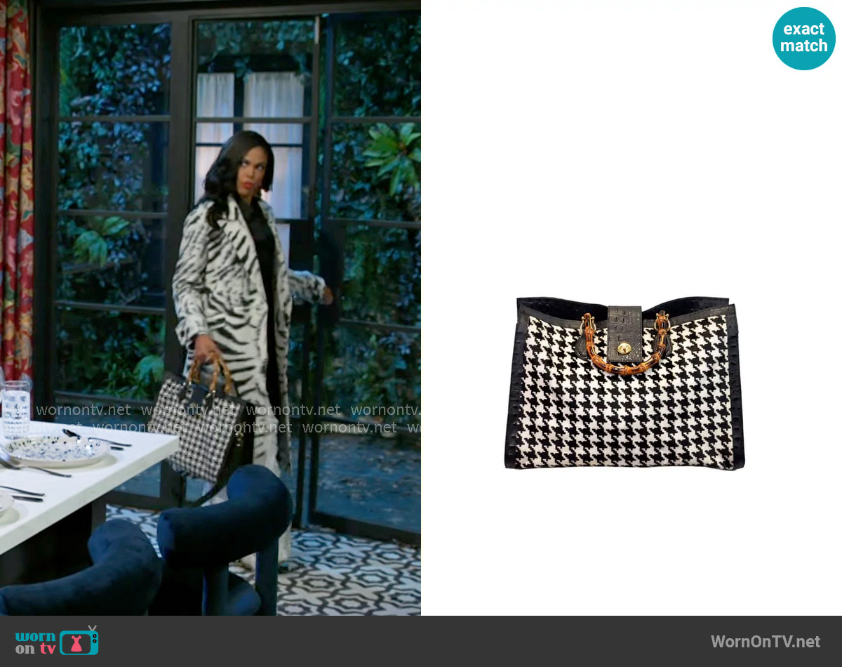 Charlies Leather Leontina Fur XL Tote in Houndstooth worn by Dani Dupree (Karla Mosley) on Beyond the Gates