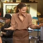 Drew’s beige top and plaid skirt on The Drew Barrymore Show