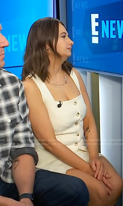 Gypsy-Rose Blanchard’s white square neck top and skirt on E! News