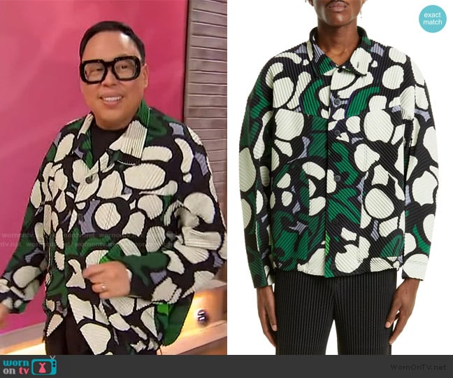 Homme Plisse Issey Miyake Cotton Bolls Pleated Jacket worn by Nico Santos on Sherri