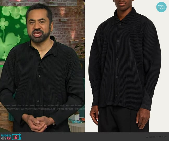 Kal Penn’s black striped shirt on The Kelly Clarkson Show