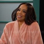 Jada’s pink bathrobe on Days of our Lives