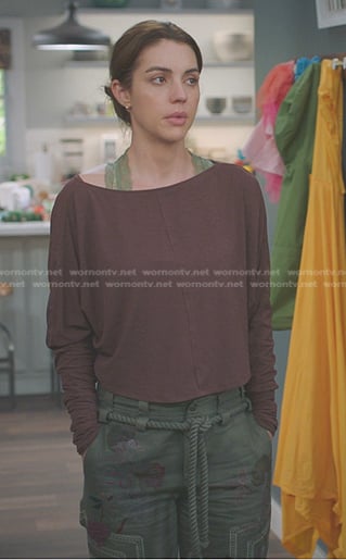 Jules' brown cropped top and green embroidered pants on Greys Anatomy