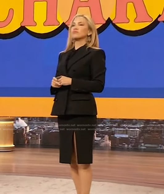 Kate Hudson’s black blazer and pants on The Drew Barrymore Show