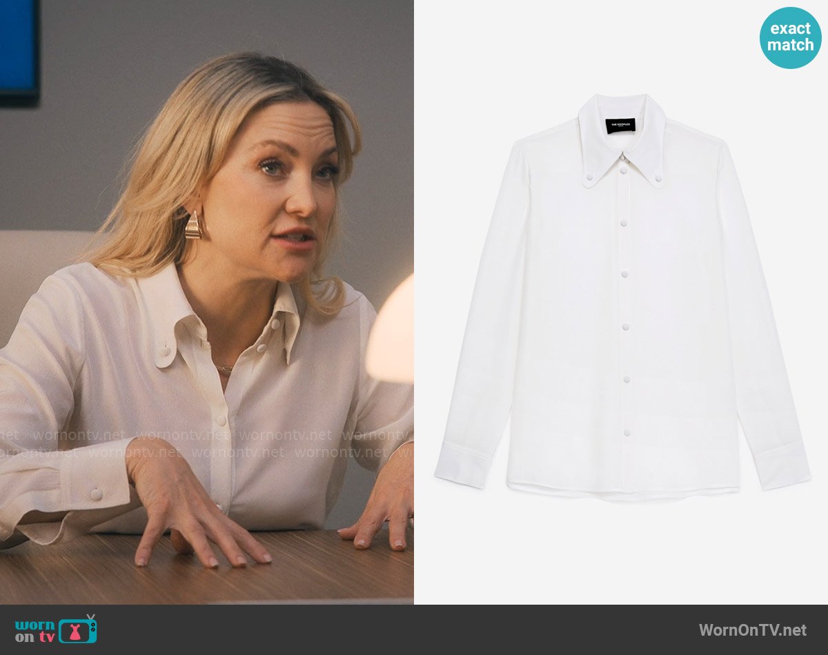 The Kooples White silk shirt with buttoned collar worn by Isla Gordon (Kate Hudson) on Running Point