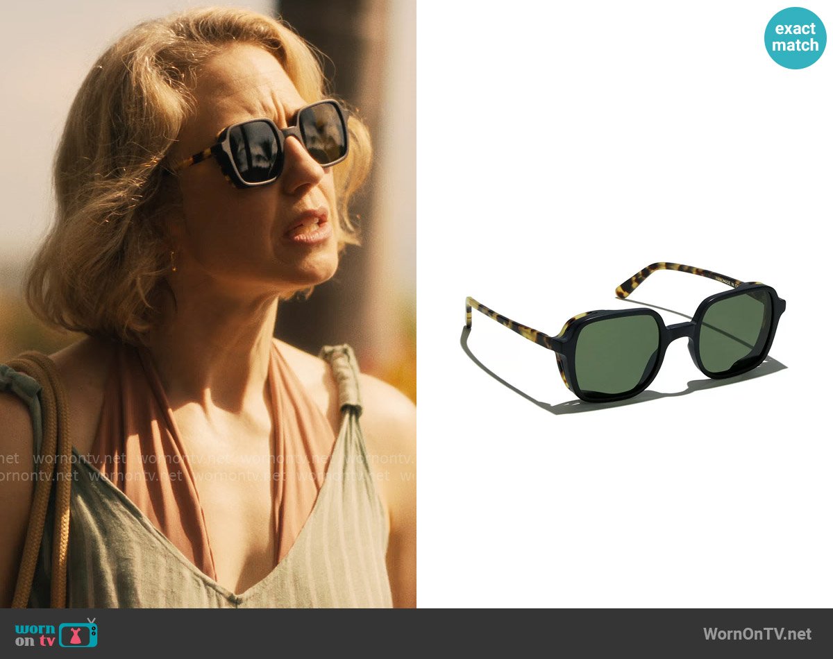 Laurie’s sunglasses on The White Lotus