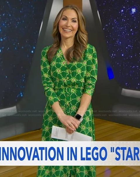 Lori's green print long sleeve dress on Good Morning America
