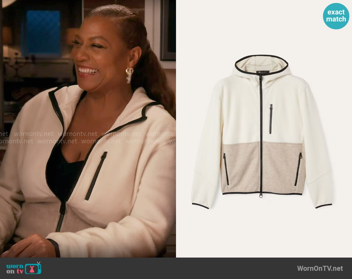 Loro Piana Terminillo Sweatshirt in Nougat/Kasha Melange worn by Robyn McCall (Queen Latifah) on The Equalizer