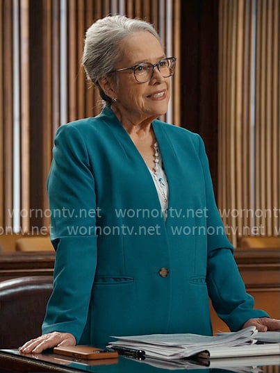 Madeline's teal collarless blazer on Matlock