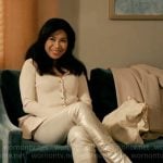 Mel’s white v-neck peplum sweater on The Equalizer