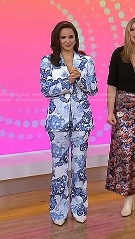 Melissa Fumero’s blue print blazer and pant suit on Today