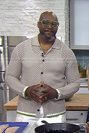 Richard Ingraham’s grey crochet shirt on Today