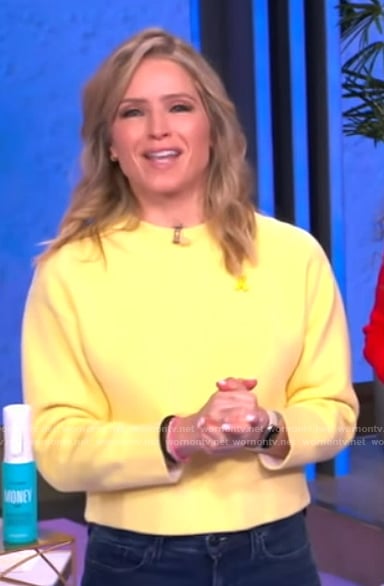 Sara's yellow knit sweater on The View