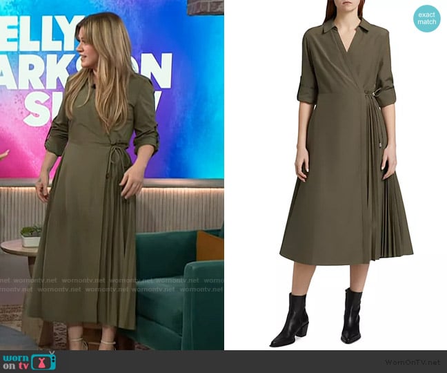 Kelly’s green belted wrap dress on The Kelly Clarkson Show