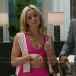 Vanessa’s pink ruched sports bra and leggings set on Beyond the Gates