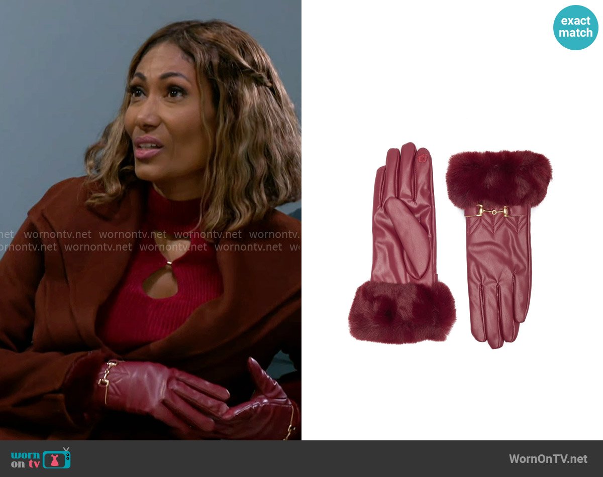 Vince Camuto Horsebit Quilted Faux Leather Gloves with Faux Fur Trim worn by Dana 'Leslie' Thomas (Trisha Mann-Grant) on Beyond the Gates