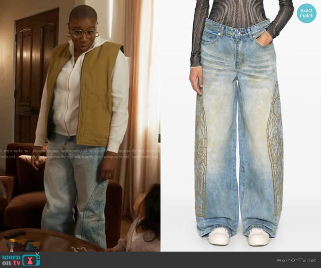 Who Decides War Oil Jeans worn by Henrietta Wilson (Aisha Hinds) on 9-1-1