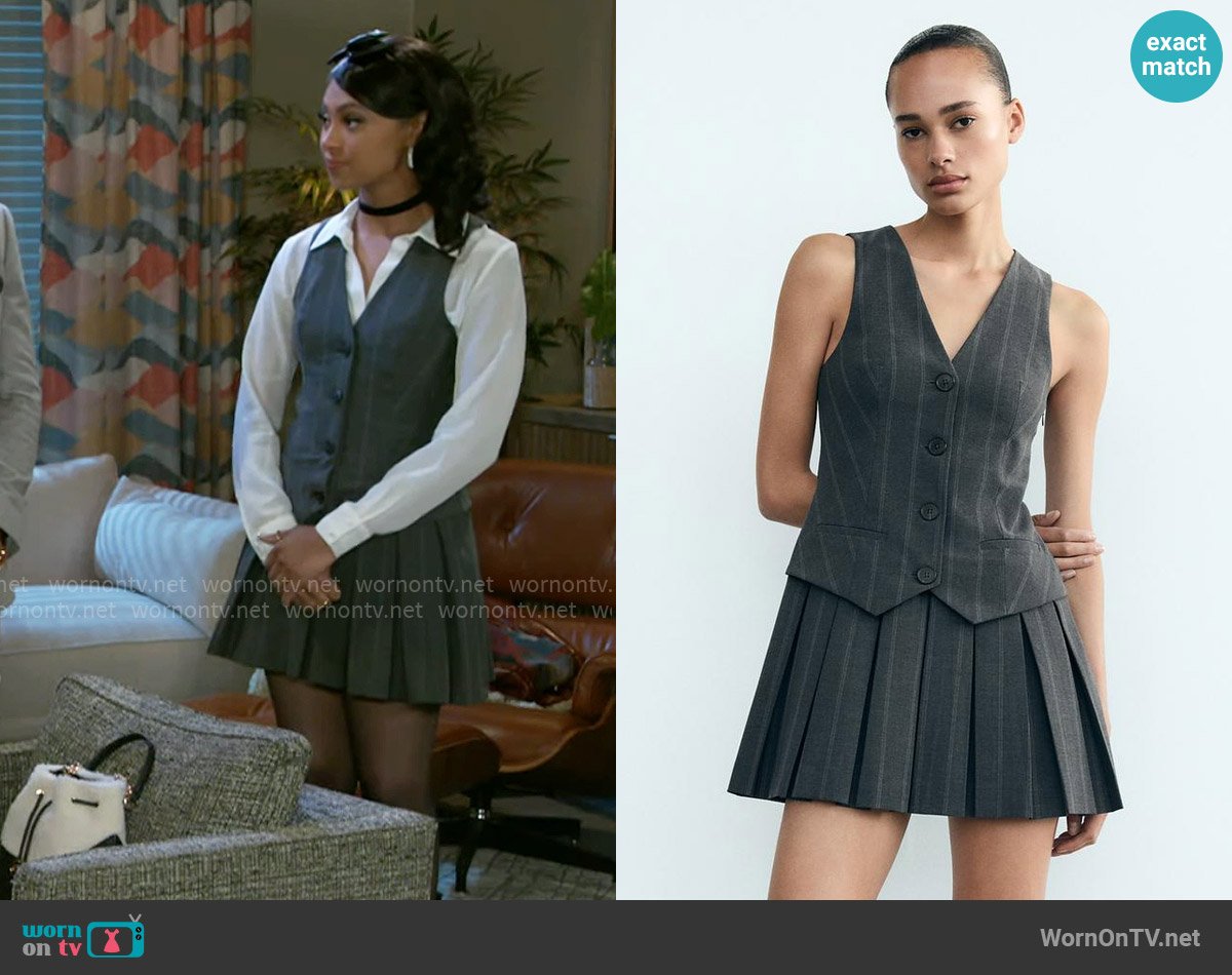 Zara Striped Waistcoat Dress with Box Pleats worn by Kat Richardson (Colby Muhammad) on Beyond the Gates