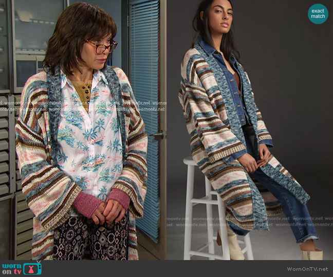 Anthropologie Lizzie Shimmer Knit Duster Kimono worn by Susan Banks (Stacy Haiduk) on Days of our Lives