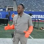 Craig Melvin’s beige suede shoes on Today