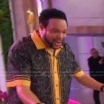 Jawn’s black contrast print shirt on Sherri