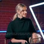 Kelsea Ballerini’s black cropped mock neck tee on The Voice