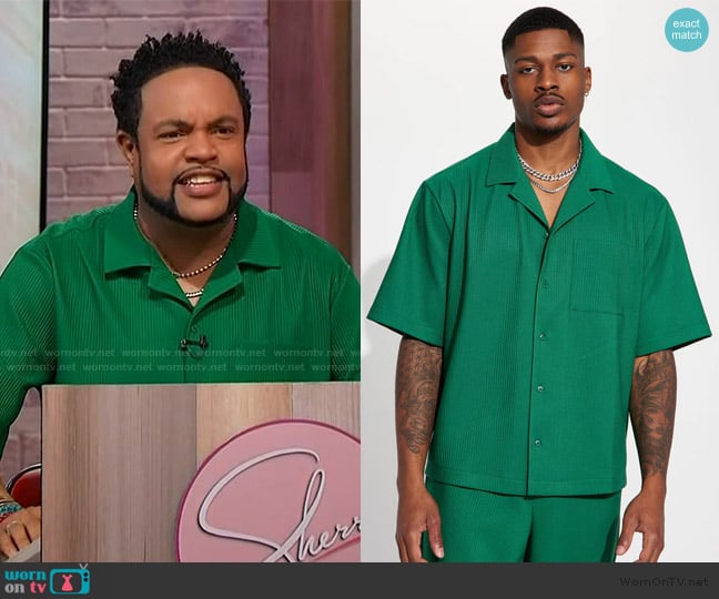 Fashion Nova Show Up Short Sleeve Cuban Shirt worn by Jawn Murray on Sherri