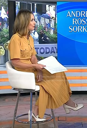 Savannah's white heeled loafers on Today