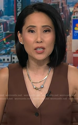 Vicky's heart necklace on NBC News Daily