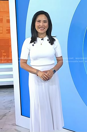 Vicky's white ribbed button detail dress on Today
