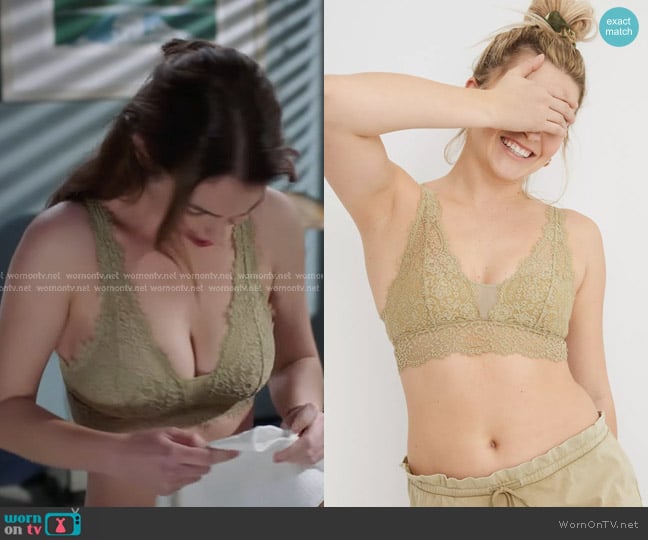 Aerie Eyelash Lace Plunge Bralette worn by Jules Millin (Adelaide Kane) on Greys Anatomy