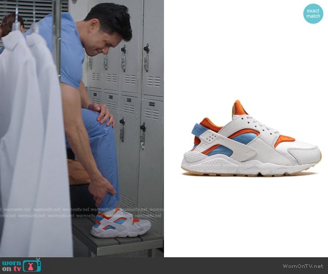 Blue’s white and orange sneakers on Greys Anatomy