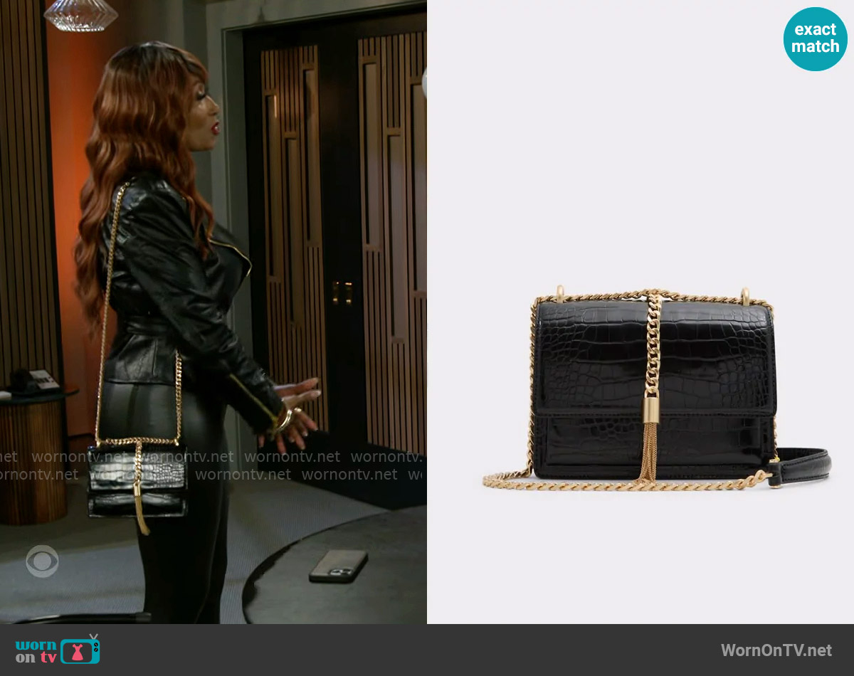 Aldo Miyabellx Bag worn by Dana 'Leslie' Thomas (Trisha Mann-Grant) on Beyond the Gates