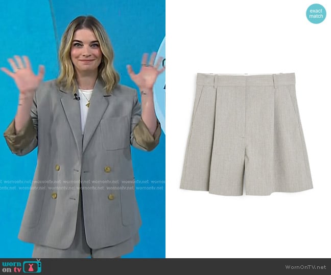 By Malene Birger Poville Crepe Suiting Shorts worn by Annie Murphy on Today