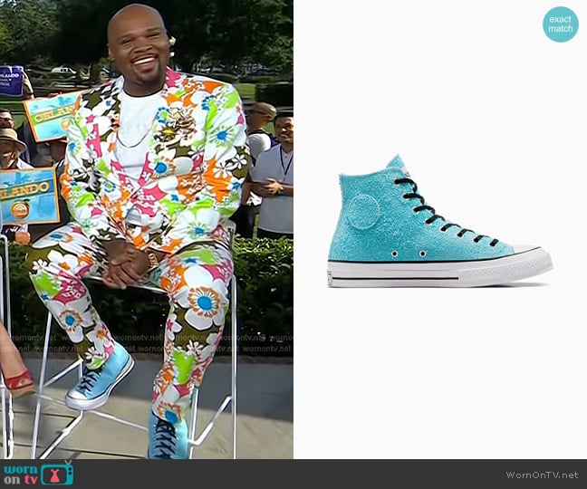 Converse x Stüssy Chuck 70 Sneakers in Sky Blue worn by Michael James Scott on Today