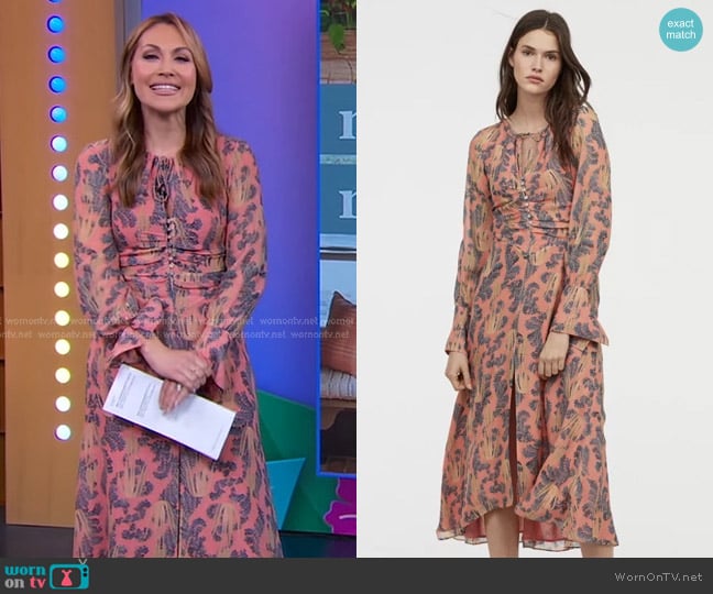 H&M Silk Dress in Coral Patterned worn by Lori Bergamotto on Good Morning America