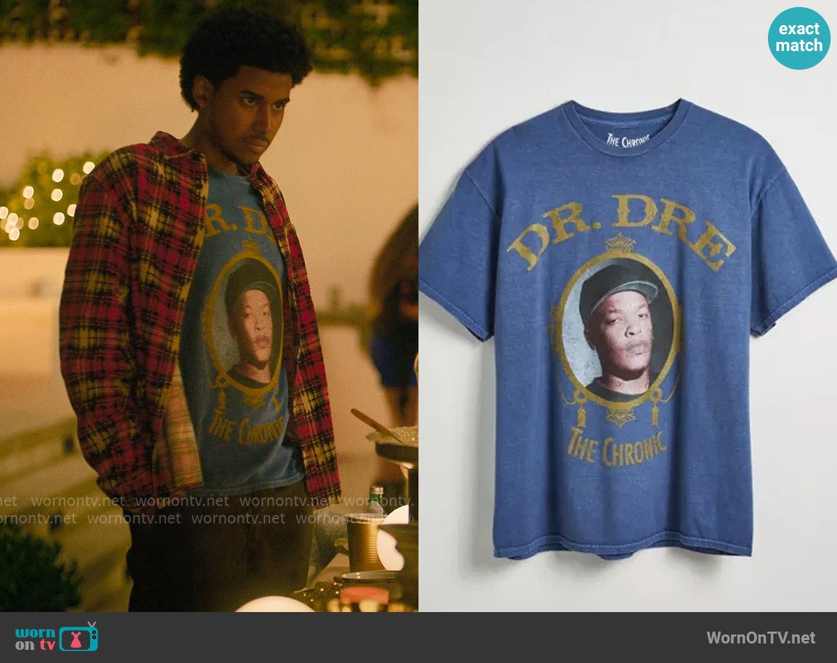 Urban Outfitters Dr. Dre The Chronic Tee worn by Justin Edwards (Michael Cooper Jr.) on Forever
