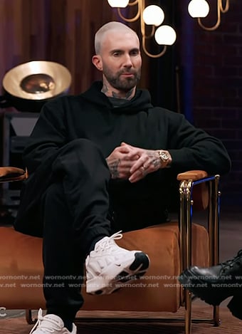 Adam Levine’s white sneakers on The Voice