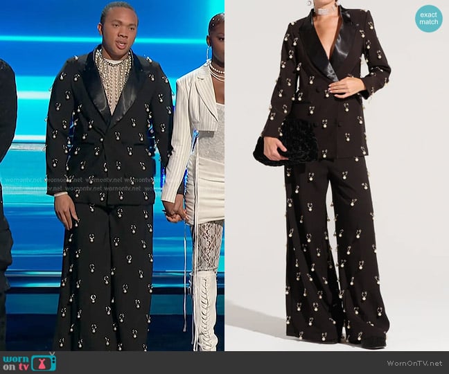 Bryson Battle’s black pearl embellished pants on The Voice