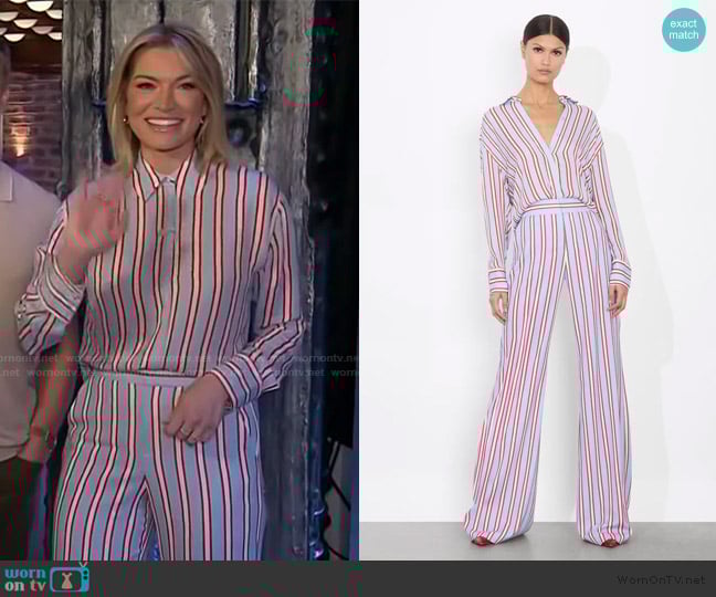 Alice + Olivia Dimitra Oversized Button Down Blouse worn by Lindsay Hubbard on The Kelly Clarkson Show