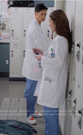 Blue’s white and orange sneakers on Greys Anatomy
