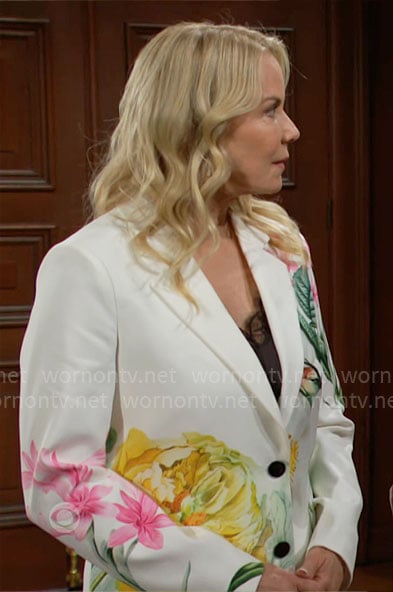 Brooke’s white floral graphic blazer on The Bold and the Beautiful