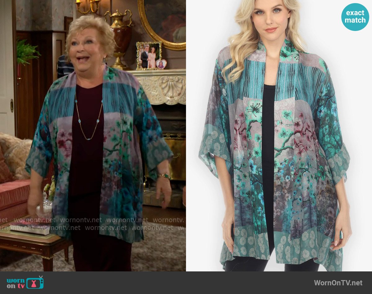 Citron Joy Bloom Border in Blue Kimono Jacket worn by Traci Abbott (Beth Maitland) on The Young and the Restless