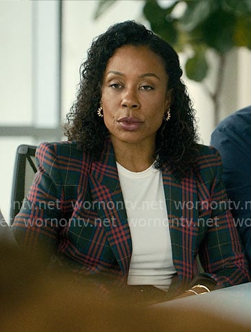 Dawn's plaid suit on Forever