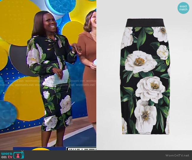 Dolce & Gabbana Calf-length Stretch Pencil Skirt with Gardenia Print worn by Deborah Roberts on Good Morning America