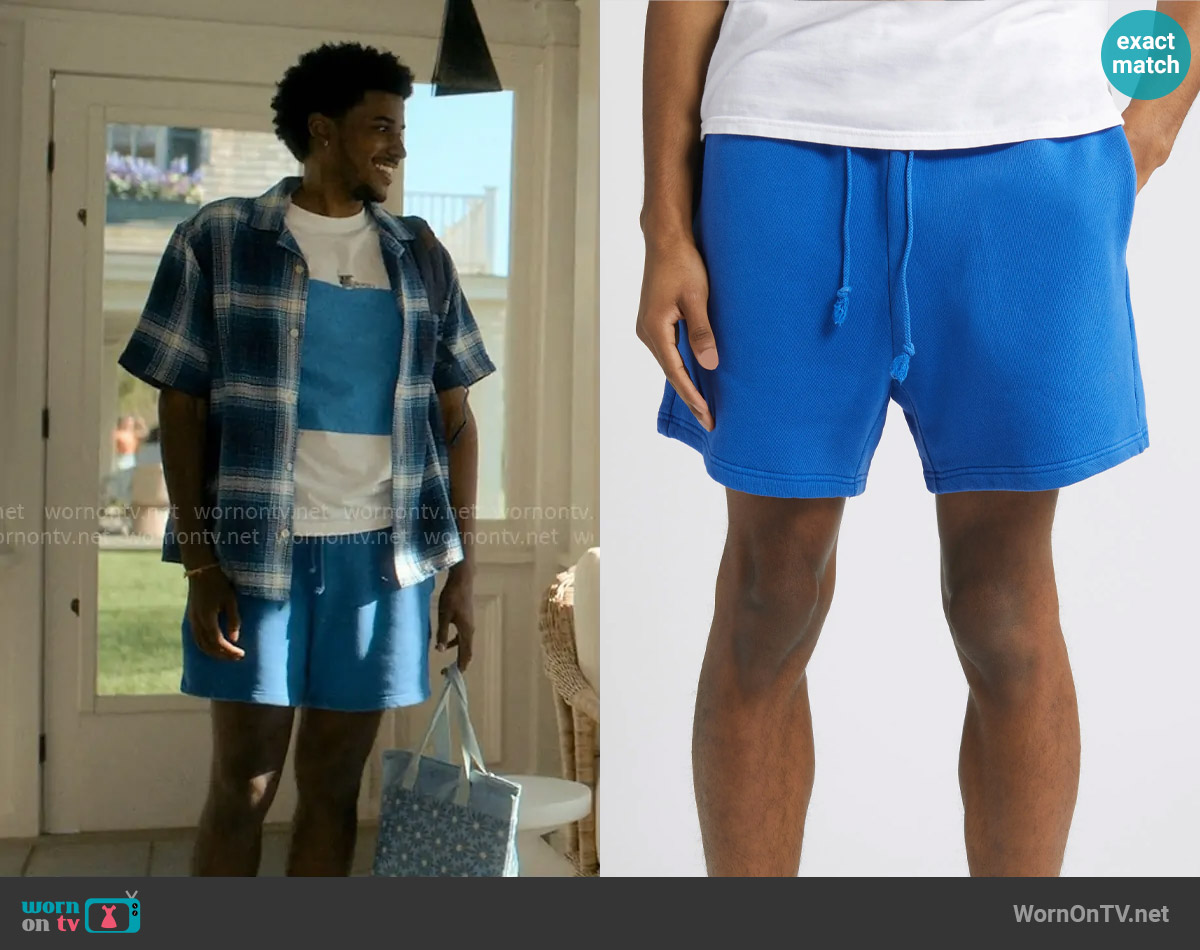 Elwood Core Organic Cotton Brushed Terry Sweat Shorts in Cobalt worn by Justin Edwards (Michael Cooper Jr.) on Forever