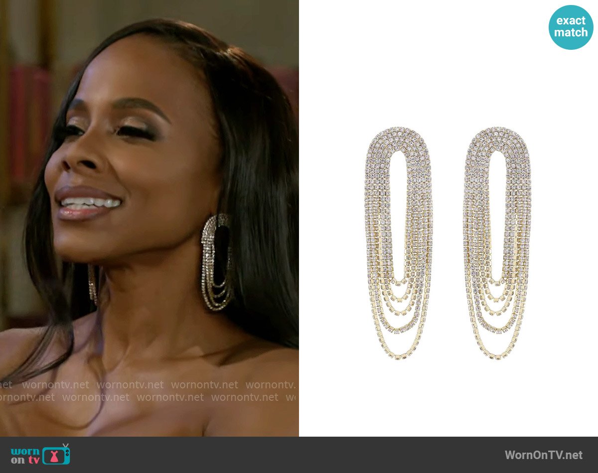 Ettika Crystal Chandelier Earrings in Gold worn by Hayley Lawson (Marquita Goings) on Beyond the Gates