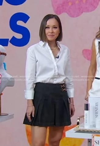 Eva's dark grey pleated denim skirt on Good Morning America